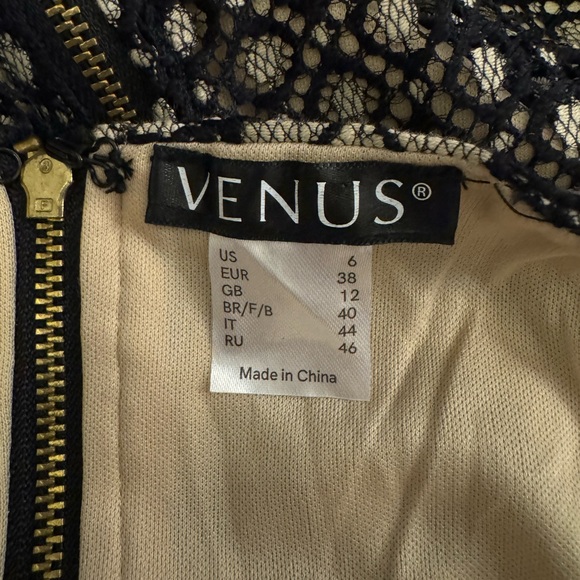 VENUS Top - Picture 7 of 8